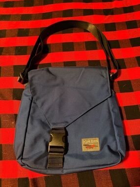Tom Bihn Navy Medium Cafe Messenger Bag EXCELLENT CONDITION !!